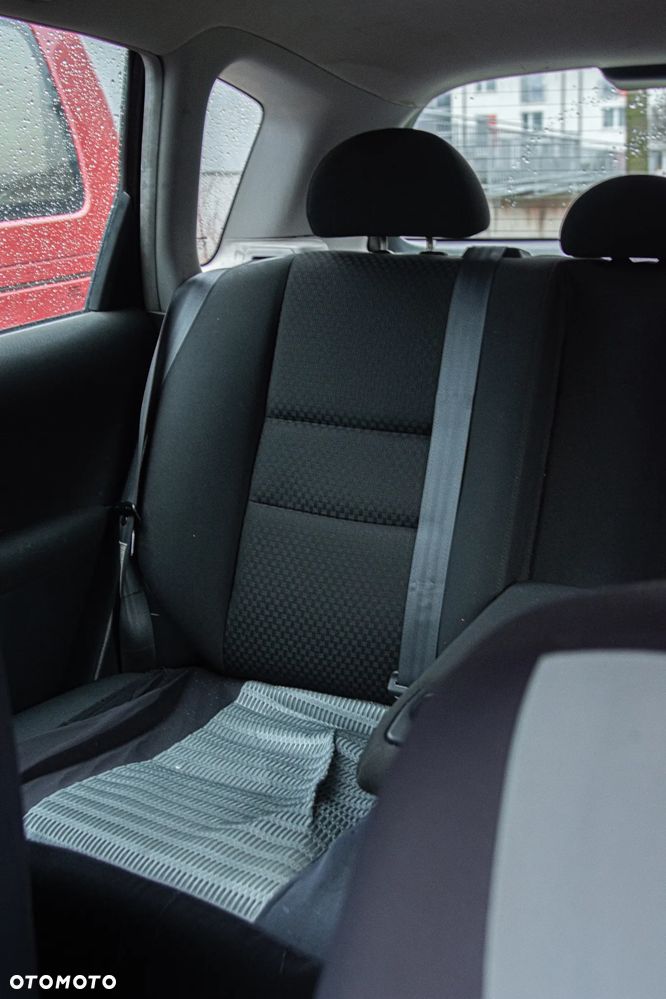 Honda Civic 1.6i ES - 10