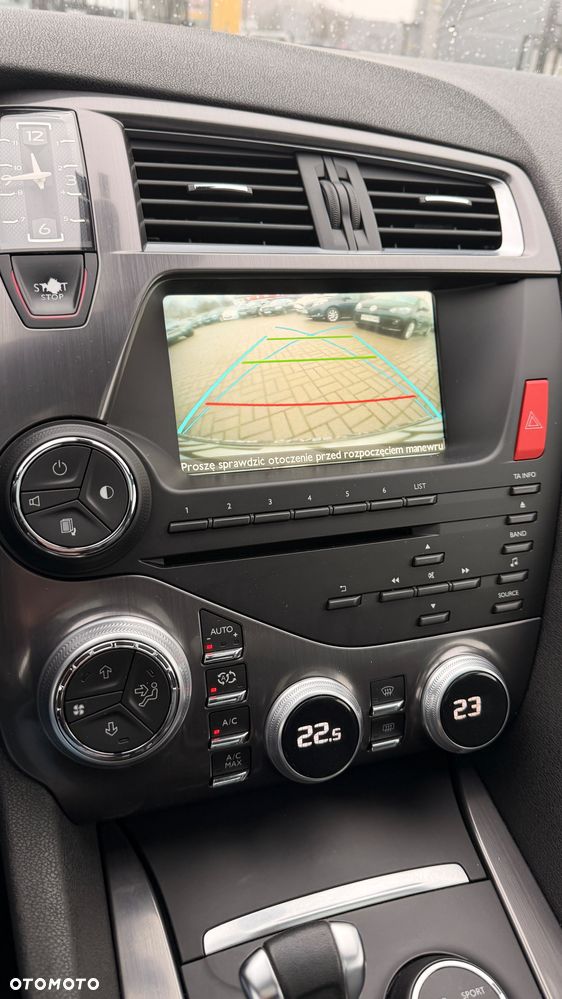 Citroën DS5 Hybrid4 EGS6 SportChic - 21