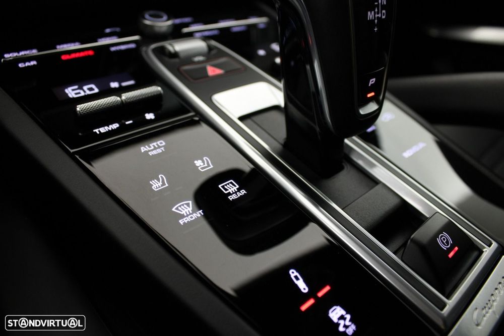 Porsche Cayenne Coupé Turbo S E-Hybrid - 28