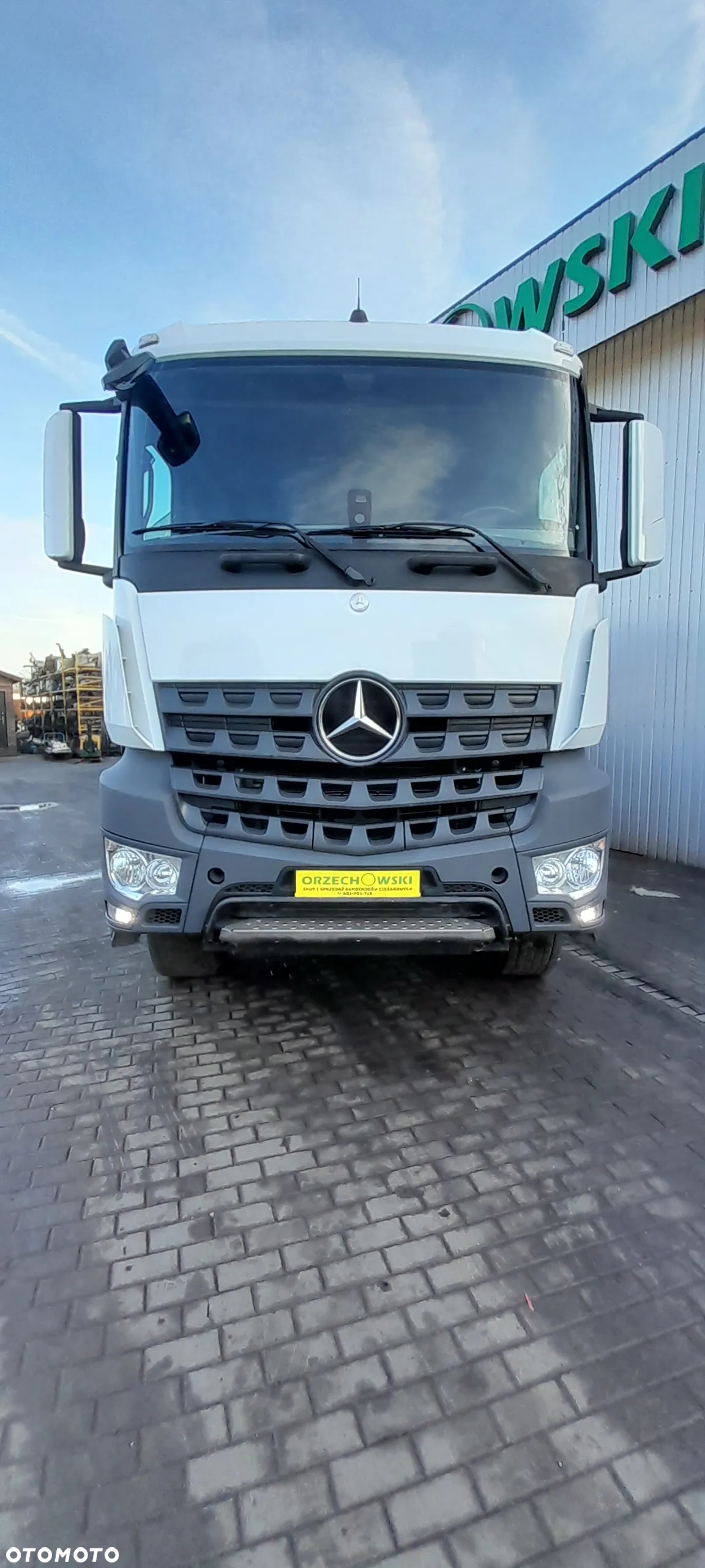 Mercedes-Benz AROCS 2046 - 7