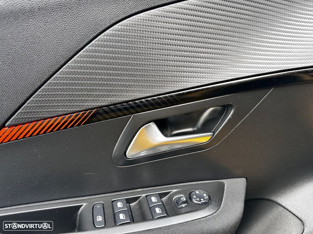 Peugeot 208 1.2 PureTech Active Pack - 17