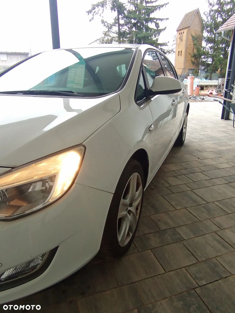 Opel Astra 1.4 Turbo Exklusiv - 7