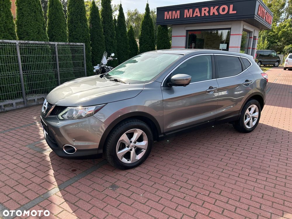 Nissan Qashqai - 1