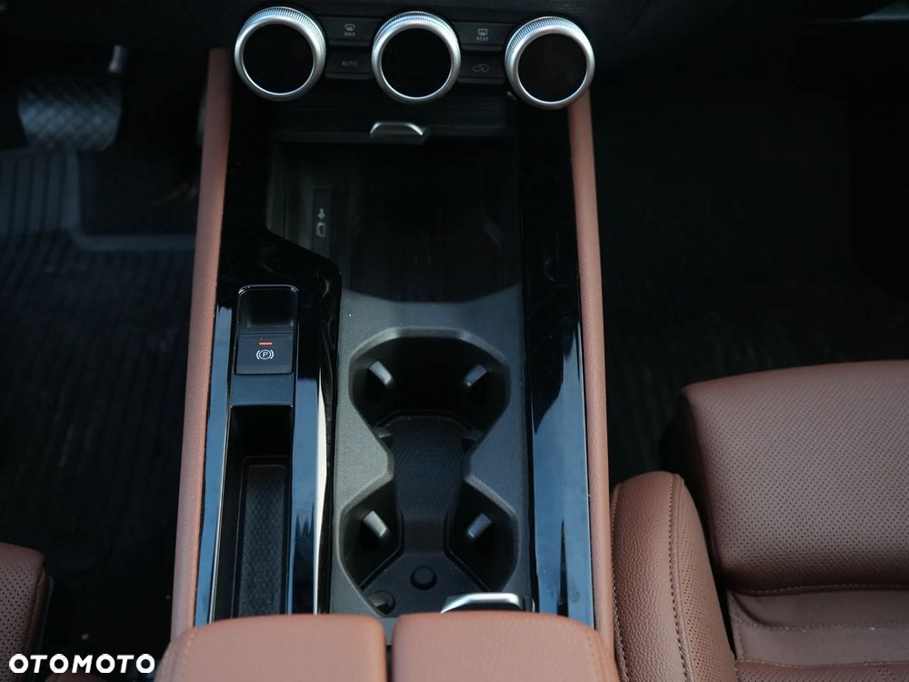 Skoda Superb 1.5 TSI Plug-in Hybrid L&K DSG - 29