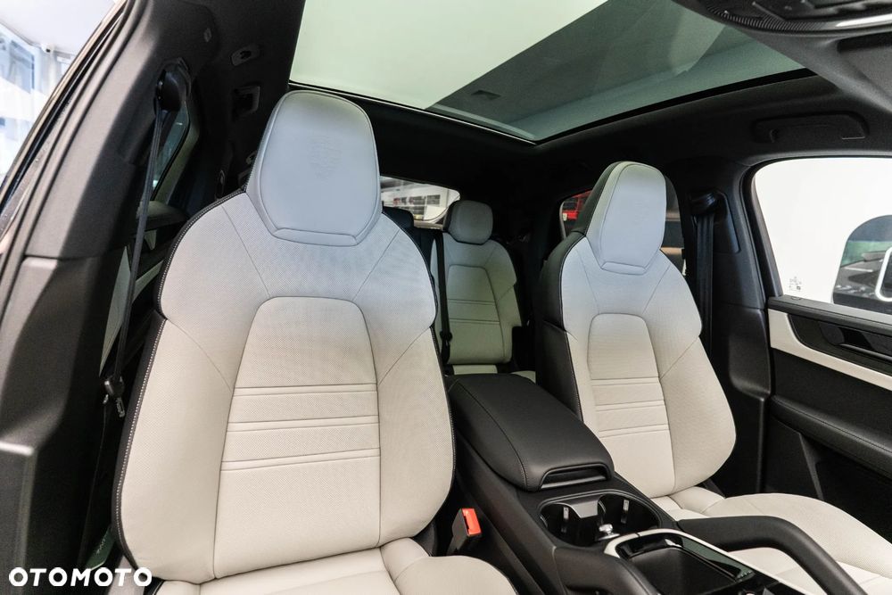 Porsche Cayenne S E-Hybrid PHEV Black Edition - 15