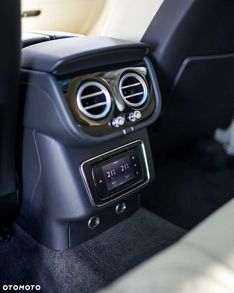 Bentley Bentayga W12 - 11