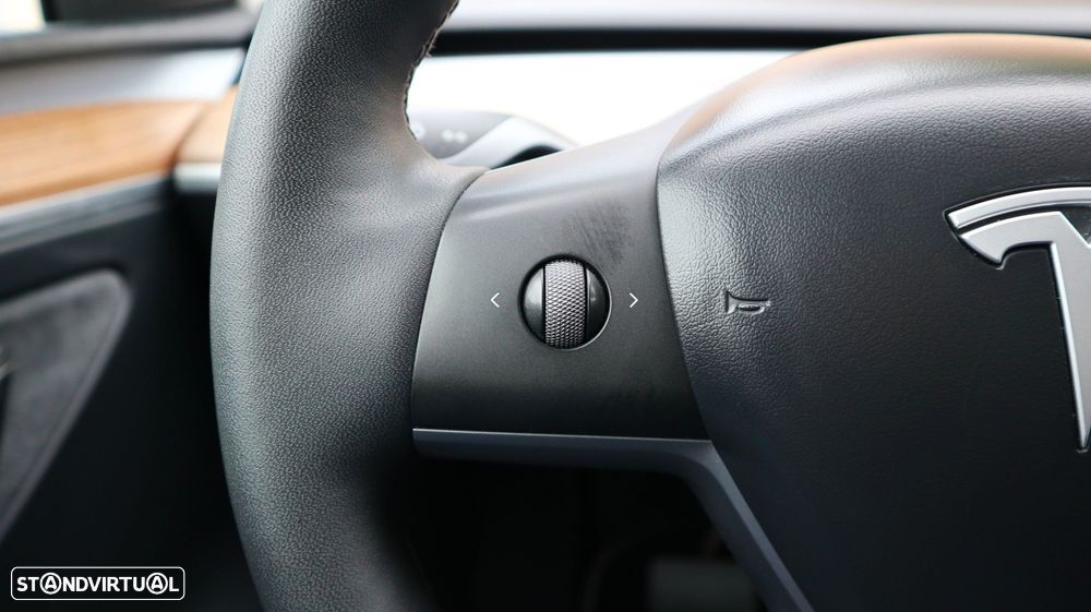 Tesla Model Y Tração Traseira - 22