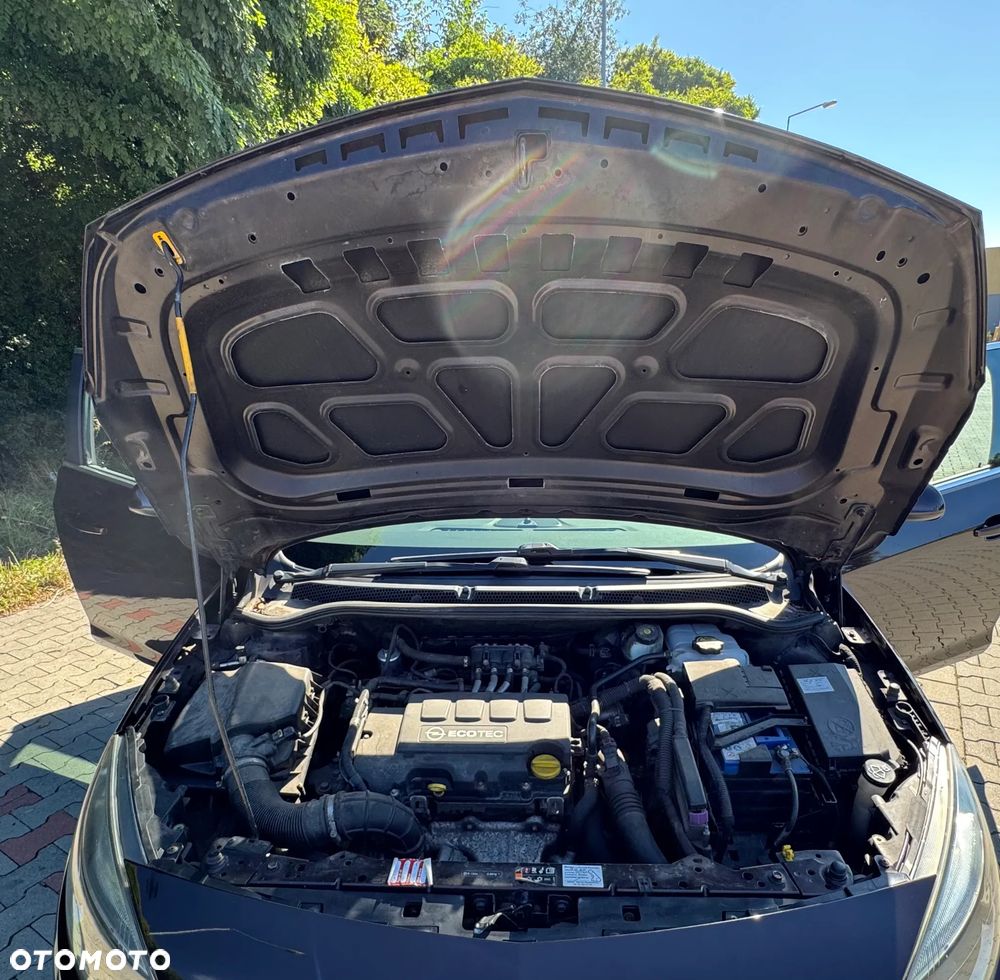 Opel Astra 1.4 T Cosmo EU6 - 13