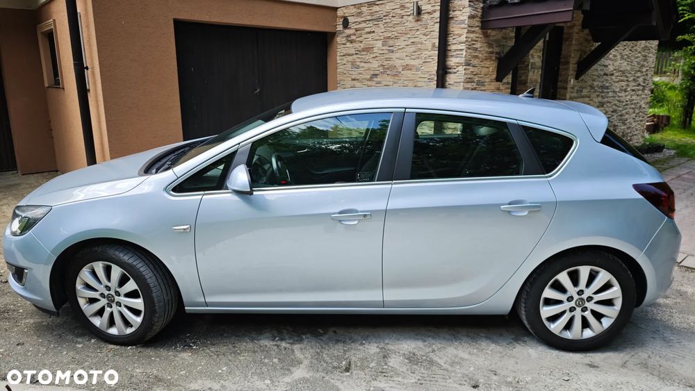 Opel Astra 1.6 CDTI Cosmo - 6