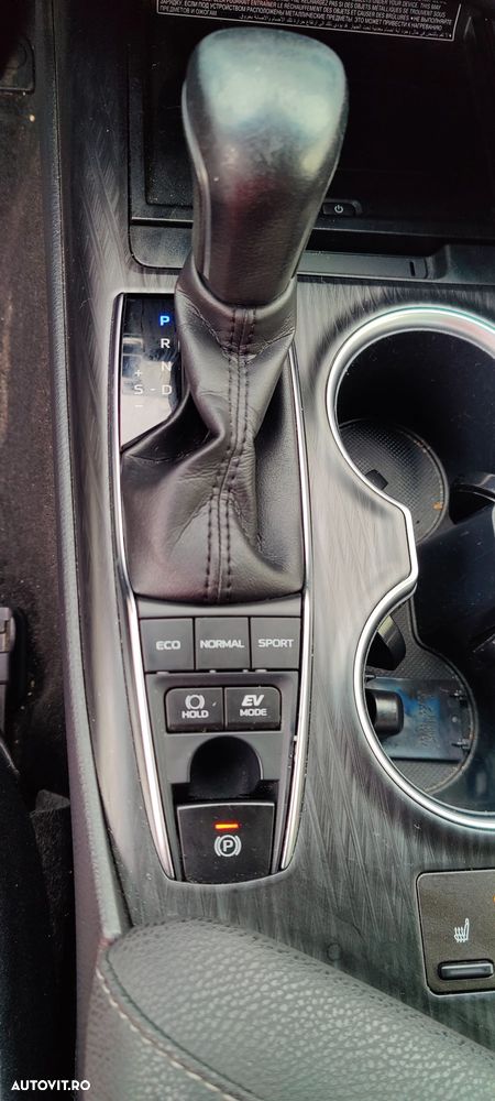 Toyota Camry 2.5 Exclusive - 18