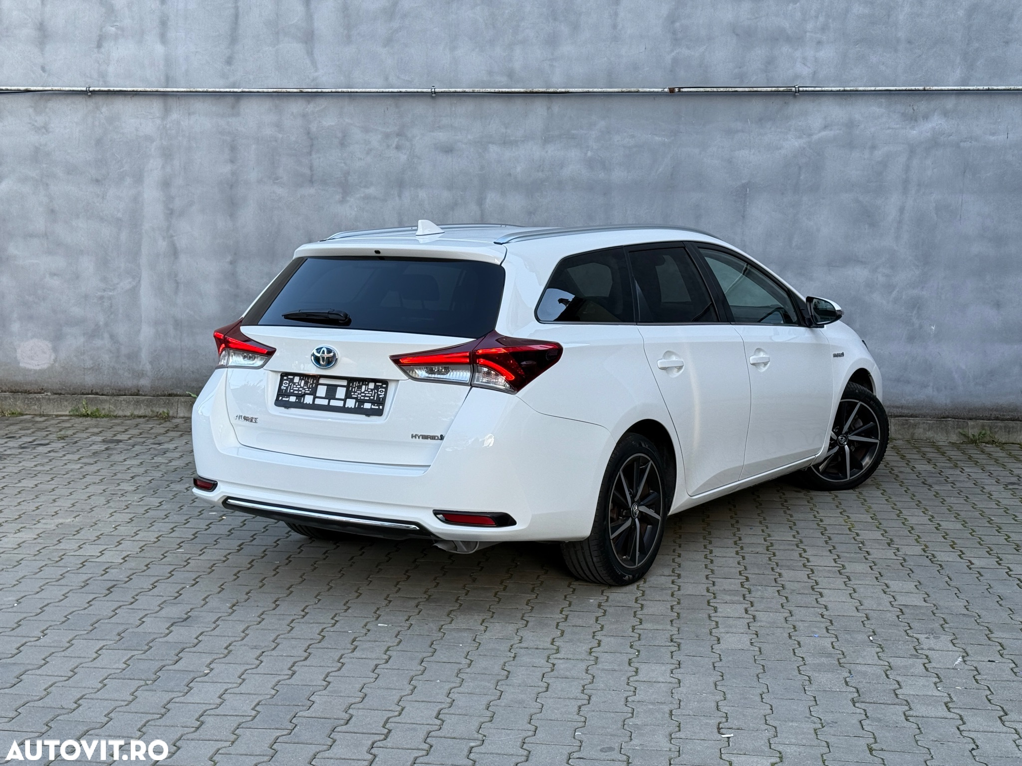 Toyota Auris 1.8 VVT-i Hybrid Automatik Comfort - 14