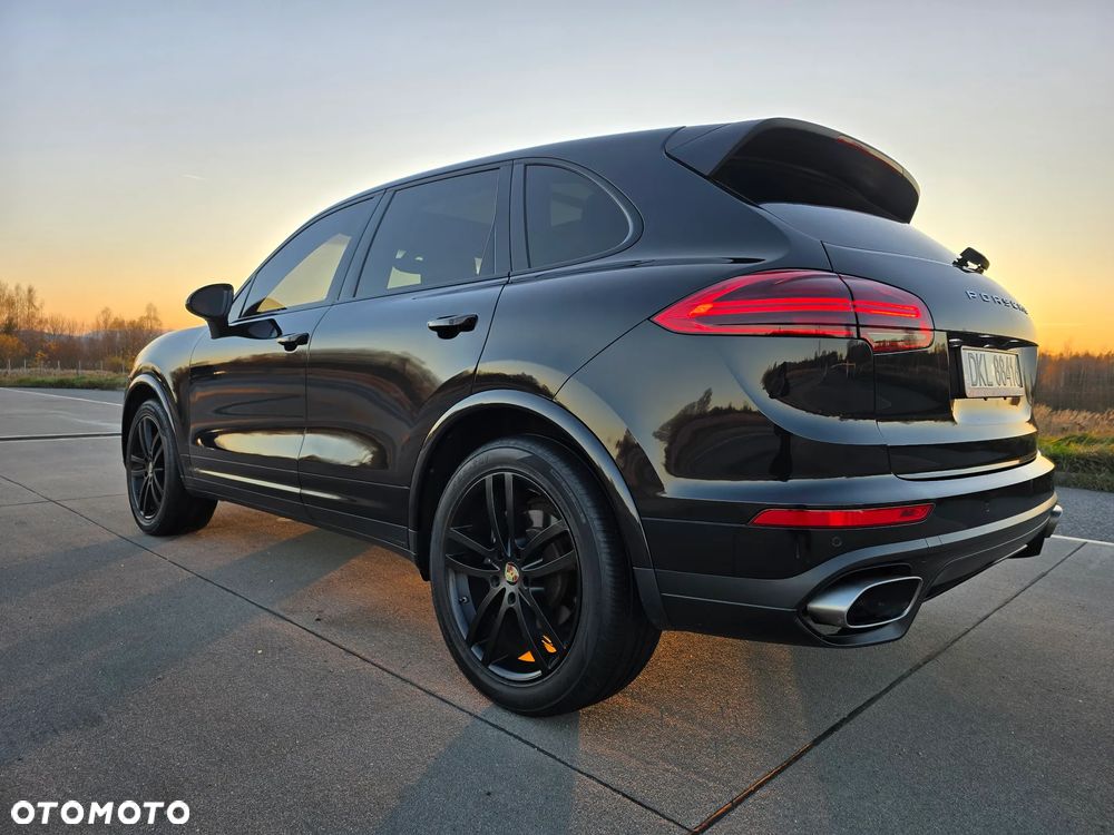 Porsche Cayenne - 23