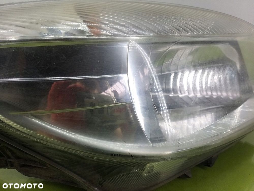 Reflektor lampa przód prawa Skoda Fabia II 2010-2014 LIFT - 2