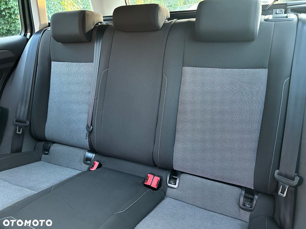 Volkswagen Golf 1.6 TDI BlueMotion Trendline - 9