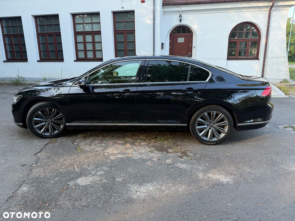 Volkswagen Passat 2.0 TSI Elegance DSG - 2