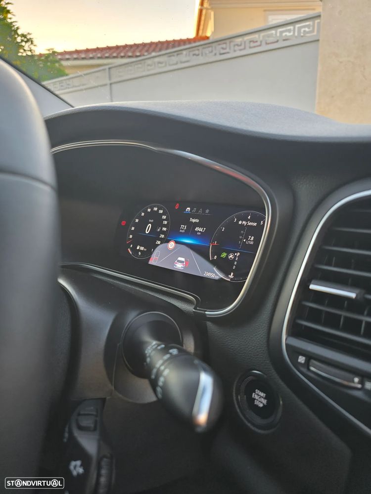 Renault Mégane Sport Tourer 1.3 TCe Techno EDC - 18