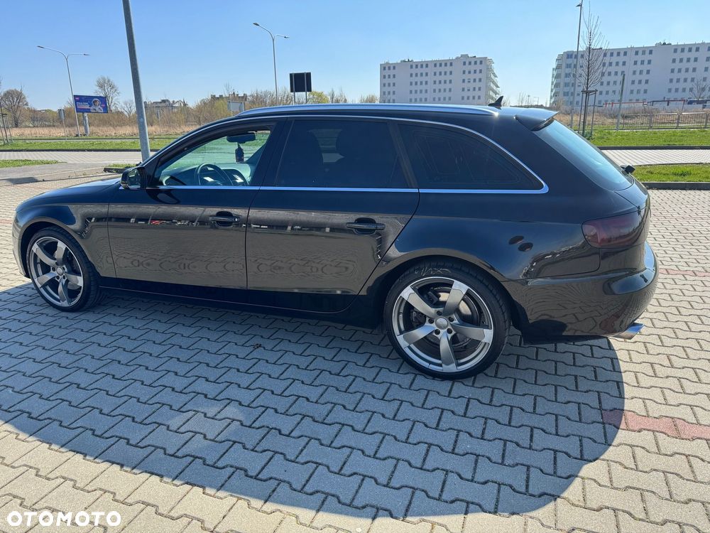 Audi A4 Avant - 9