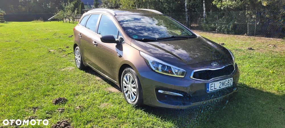 Kia Ceed - 4