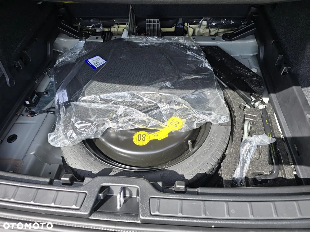 Volvo XC 40 B5 B AWD Momentum Pro - 15