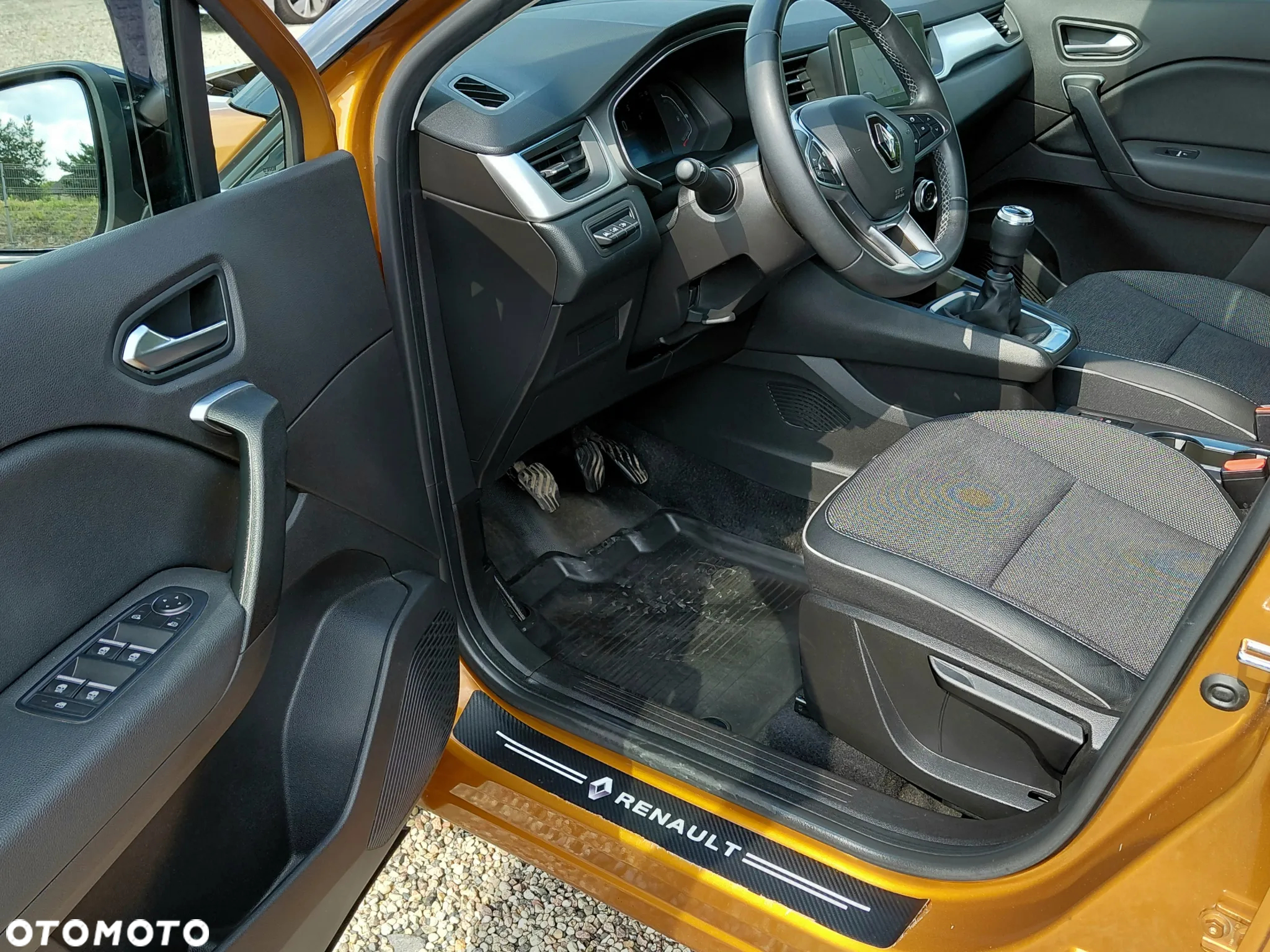 Renault Captur 1.0 TCe Techno - 27
