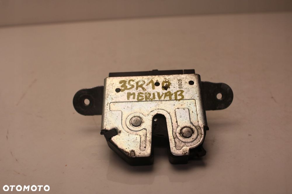 opel meriva b 10r- zamek klapy bagażnika tył tylny 13317445 - 1