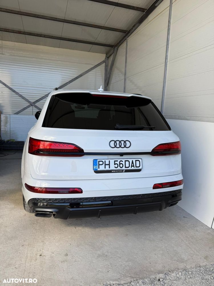 Audi Q7 55 TFSI e quattro Tiptronic PHEV S Line - 2
