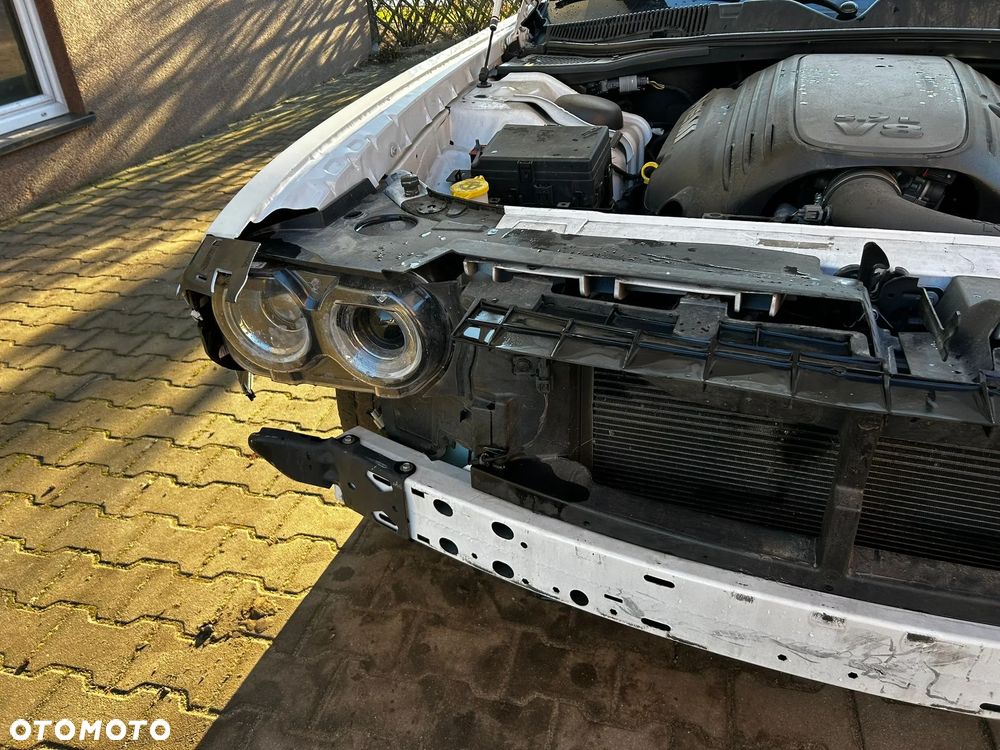 Dodge Challenger - 19