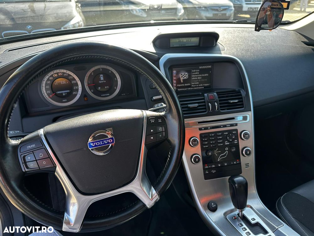 Volvo XC 60 D5 AWD Aut. Kinetic - 6