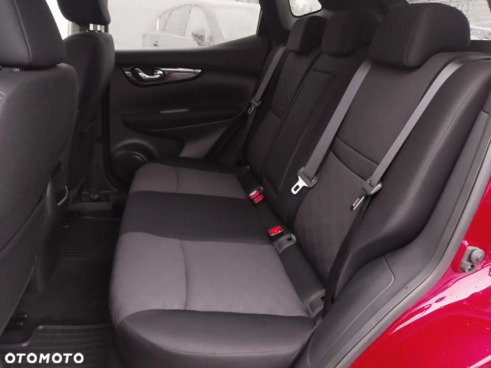 Nissan Qashqai 1.6 DIG-T N-Connecta - 18