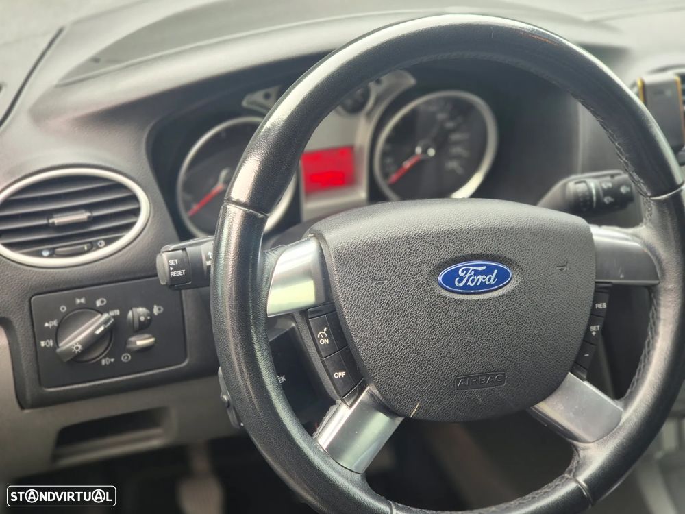 Ford Focus 1.6 TDCi Sport - 12