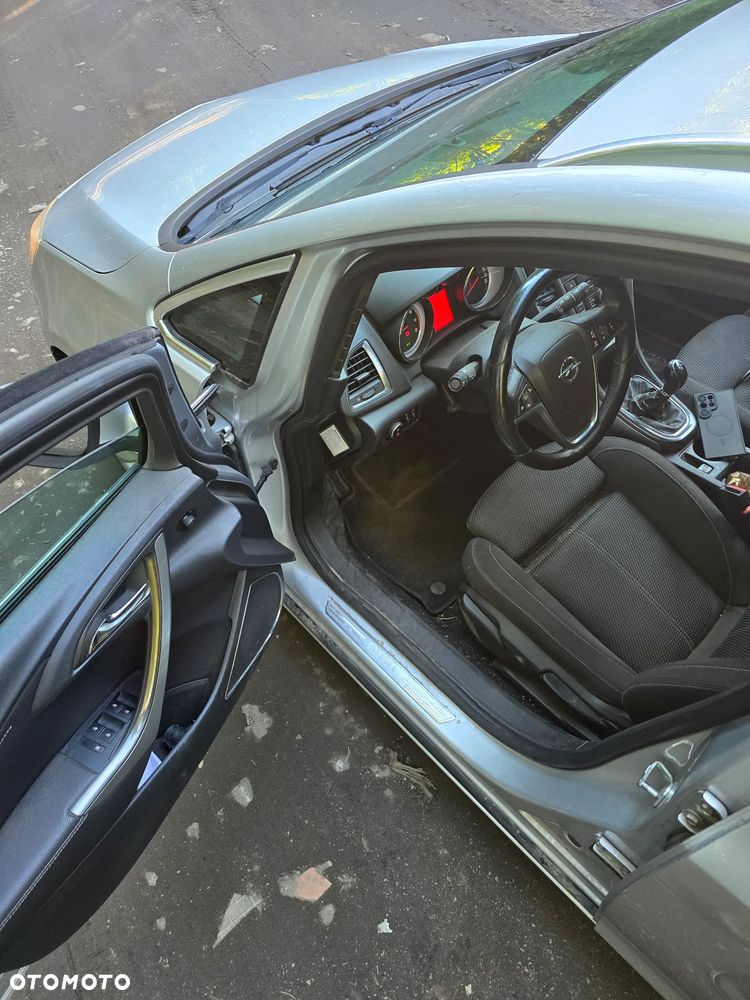 Opel Astra 1.4 T Cosmo - 5