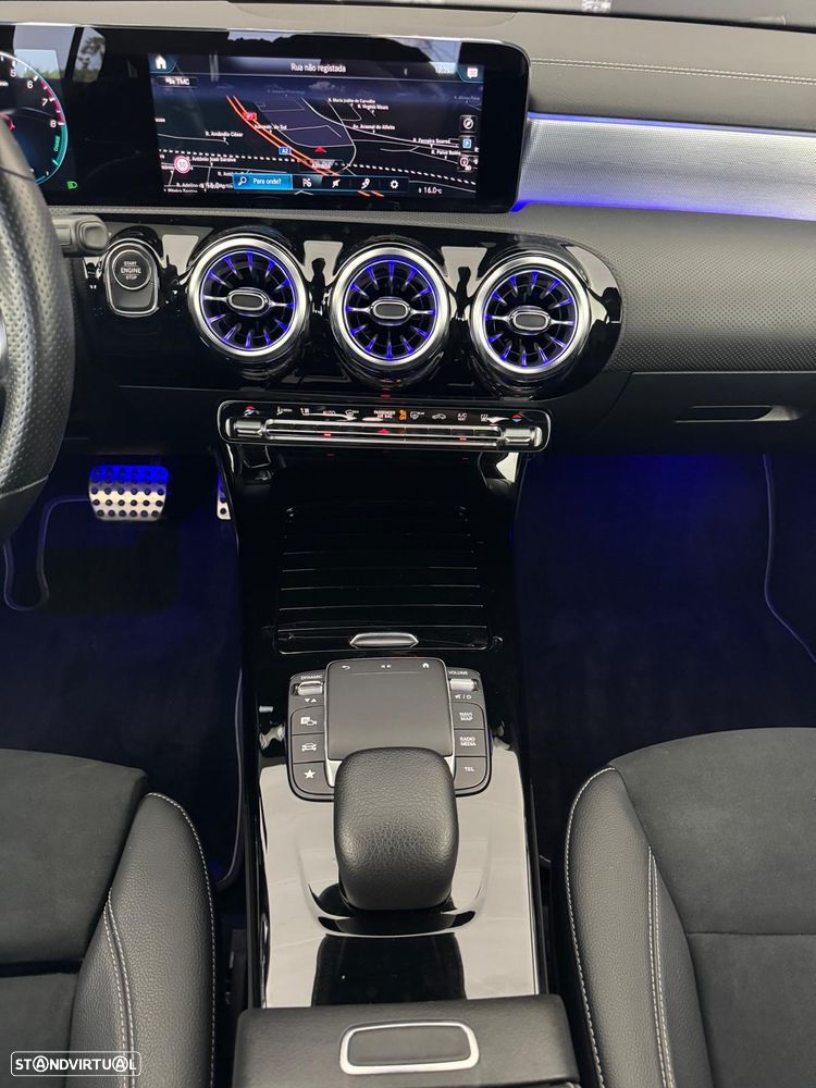Mercedes-Benz A 250 e AMG Line - 22
