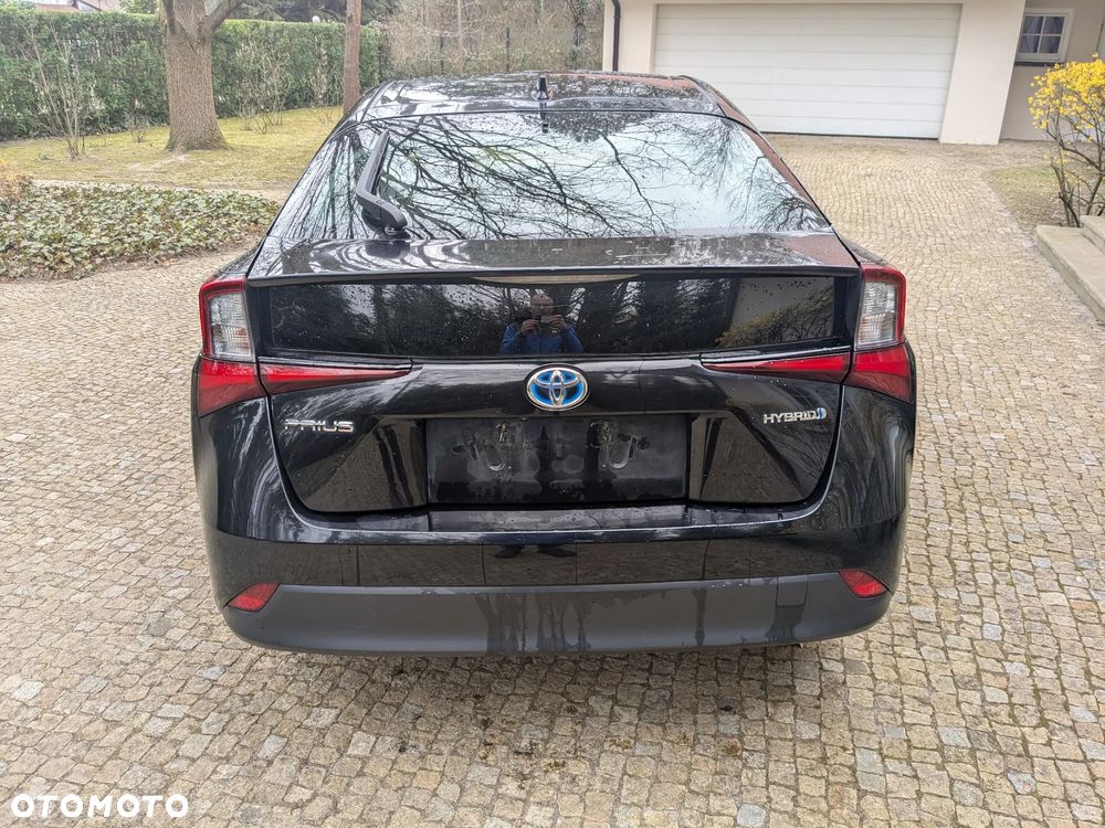 Toyota Prius Hybrid Executive - 6