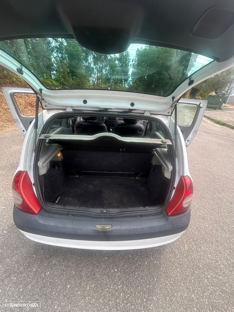 Renault Clio 1.5 dCi Expression - 17