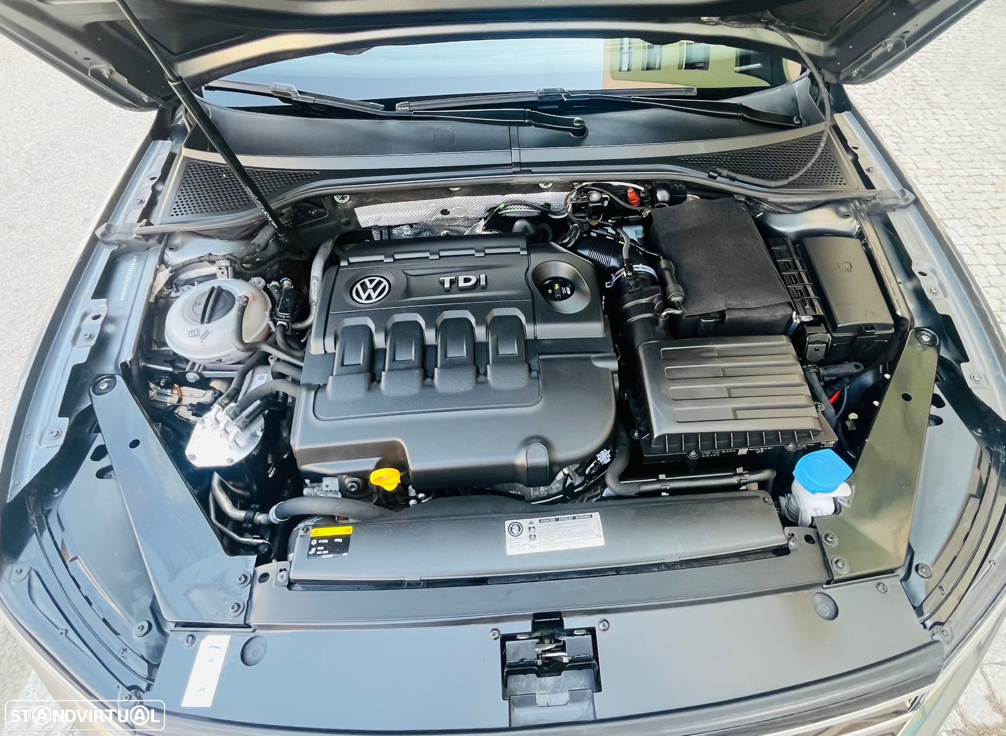 VW Passat Variant 2.0 TDi Confortline - 57