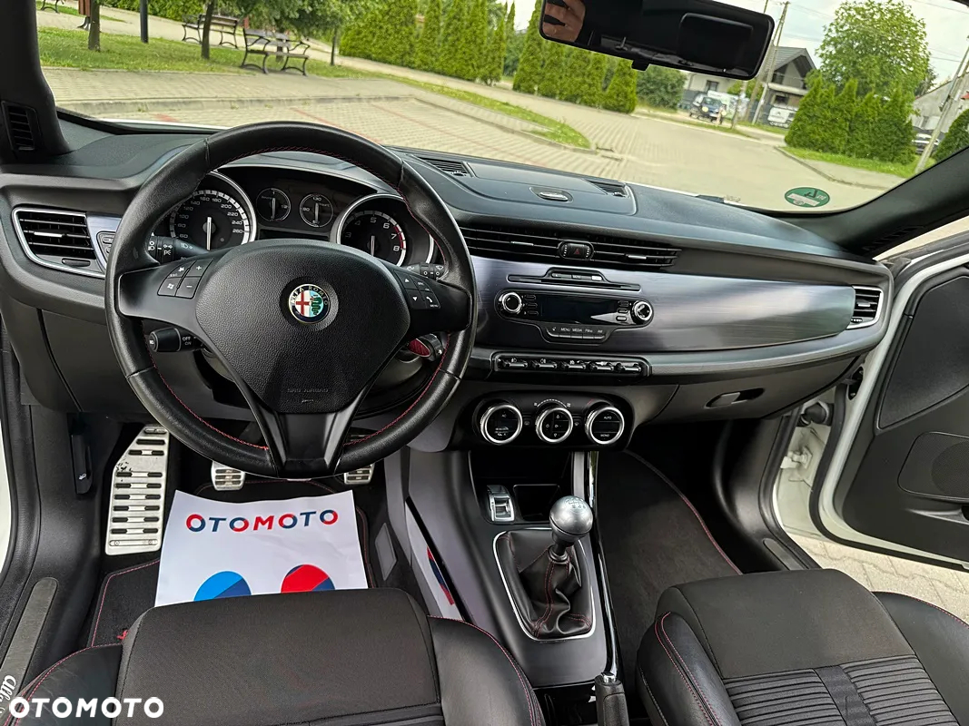 Alfa Romeo Giulietta 1.4 TB MultiAir Exclusive - 4