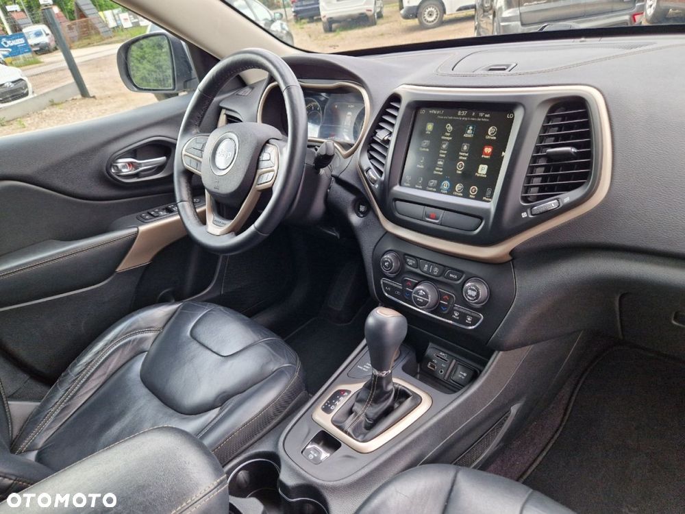 Jeep Cherokee 3.2 V6 Active Drive I Limited - 24