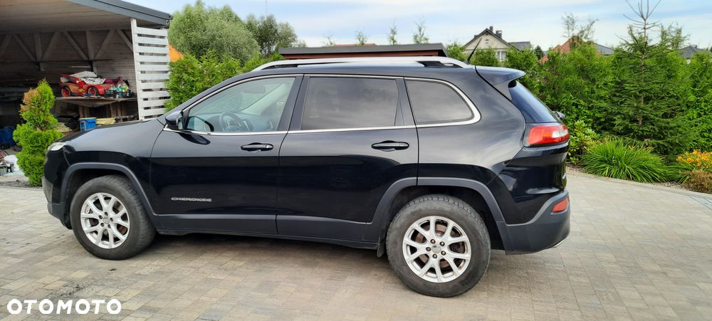 Jeep Cherokee - 3