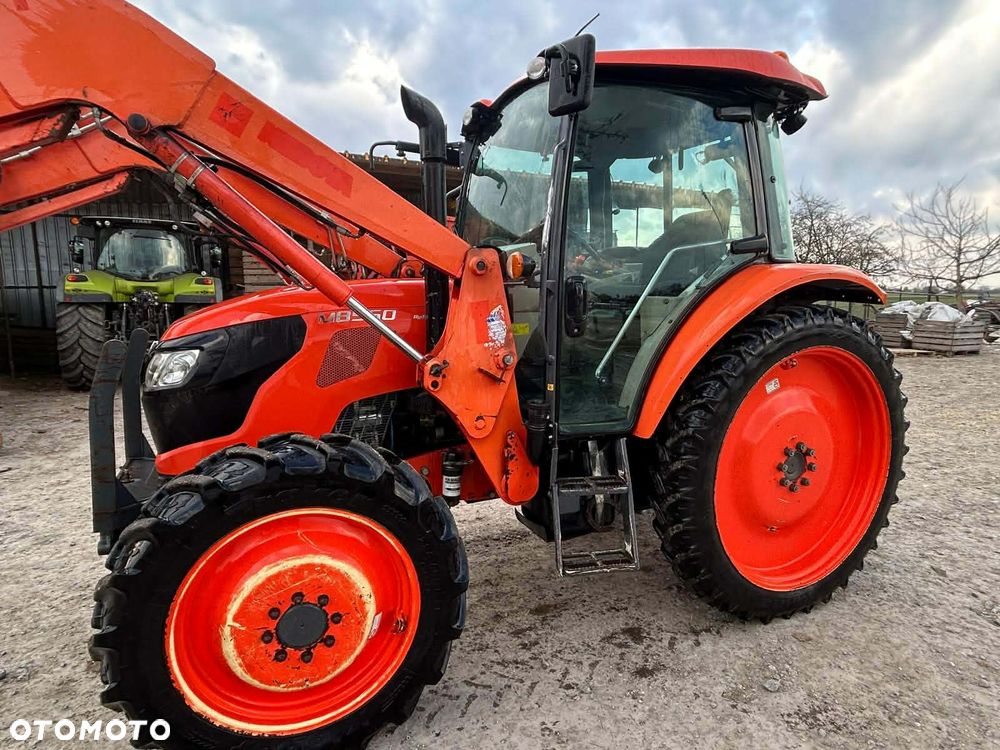 Kubota M8560 - 1