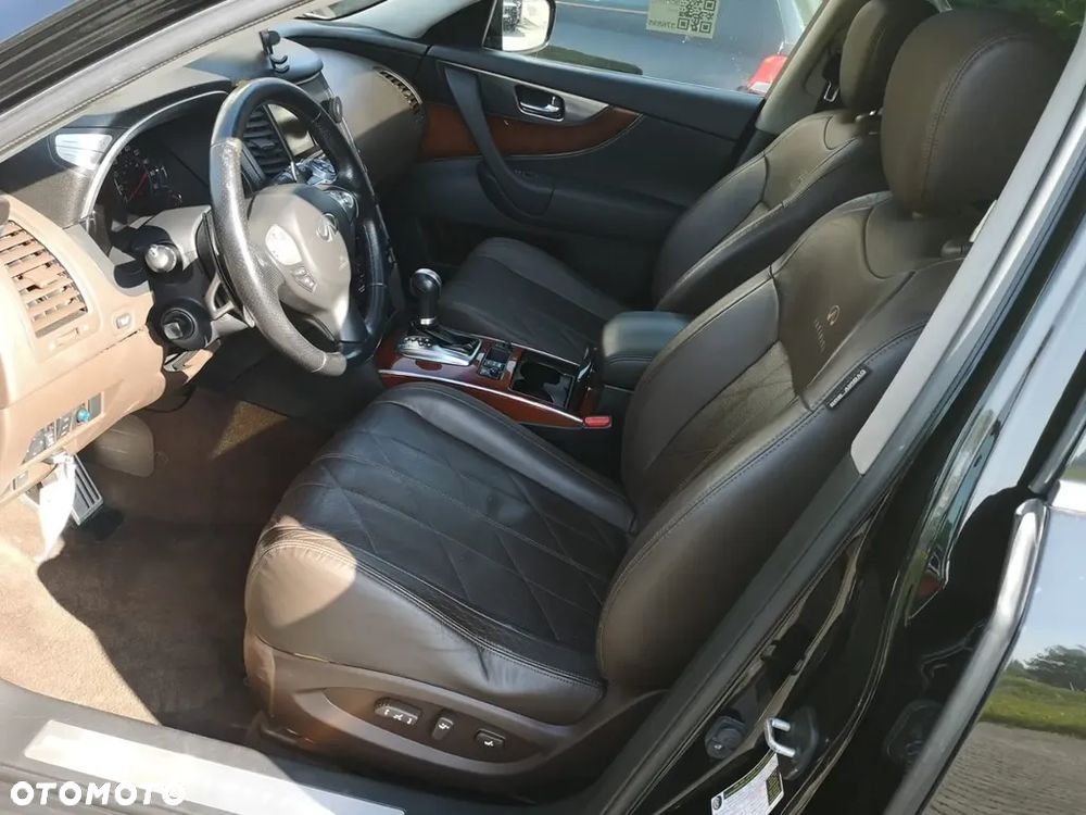 Infiniti FX FX35 - 27