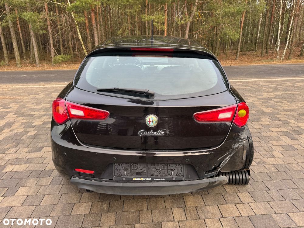 Alfa Romeo Giulietta 1.6 JTDM 16V - 5