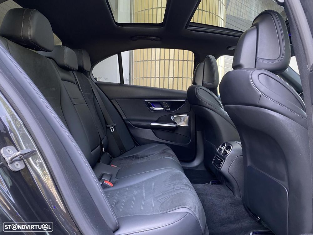 Mercedes-Benz C 300 de AMG Line - 11