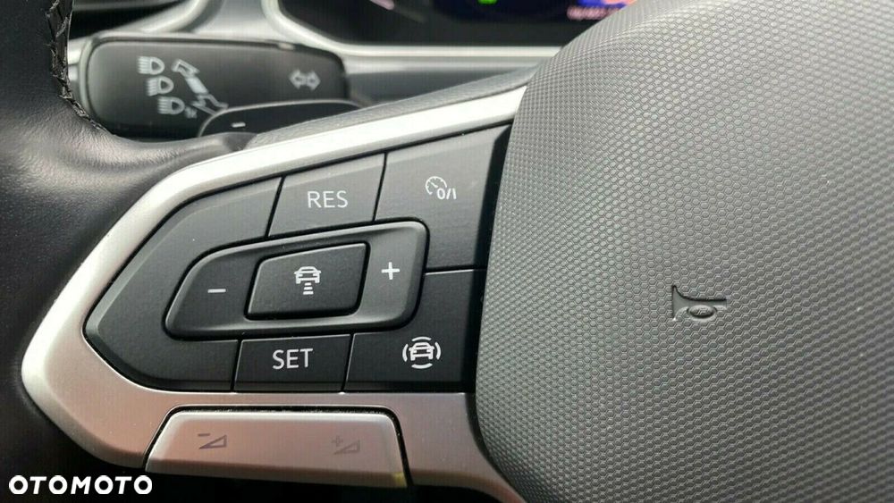 Volkswagen T-Roc 1.5 TSI Style DSG - 20