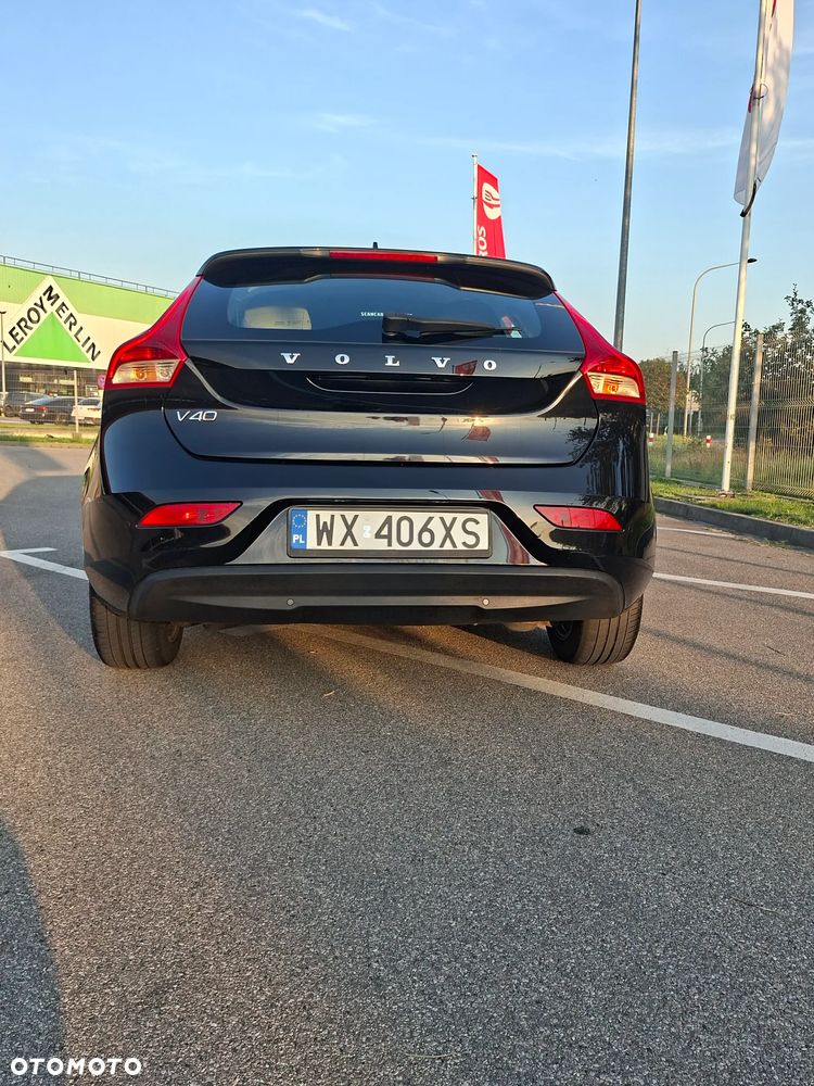 Volvo V40 D2 Powershift Momentum - 8