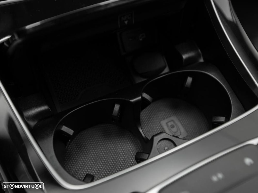 Mercedes-Benz E 300 de 9G-TRONIC - 24