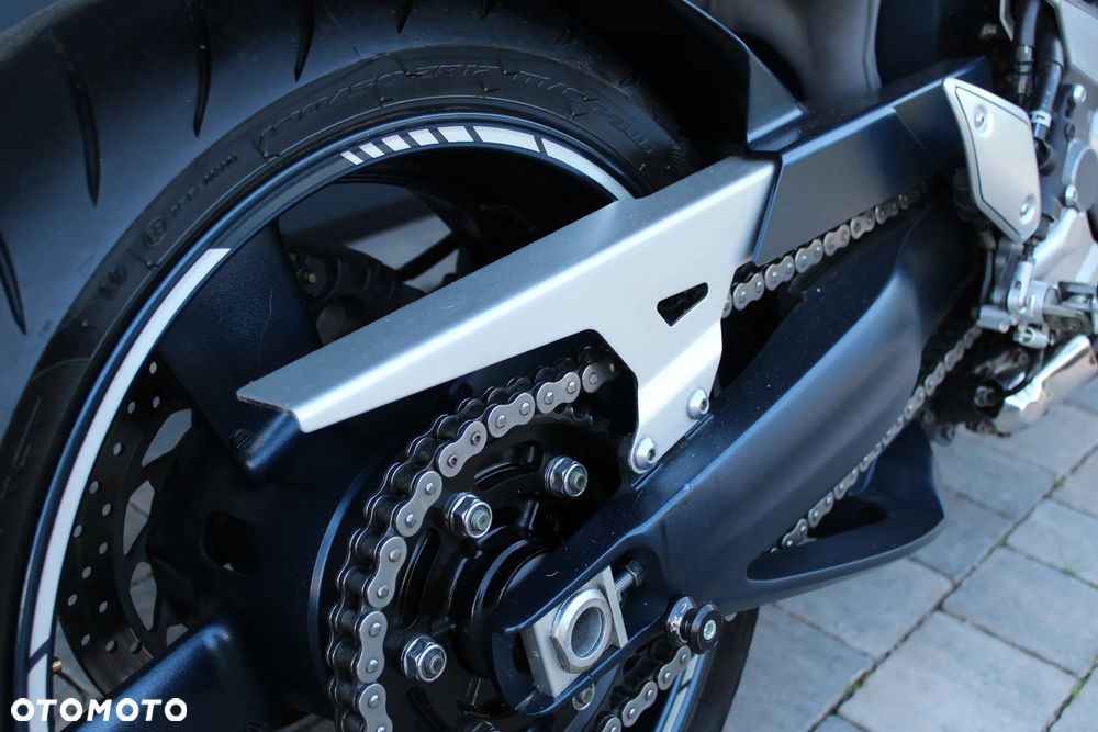 Yamaha MT - 7