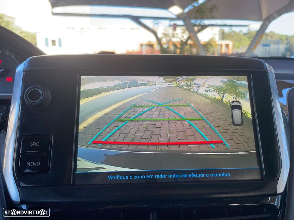 Peugeot 208 PureTech 82 Start & Stop Allure - 25