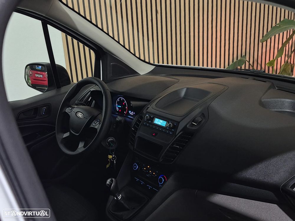 Ford Transit Connect L2 - 2023 | GARANTIA | NACIONAL - LONGA - 25