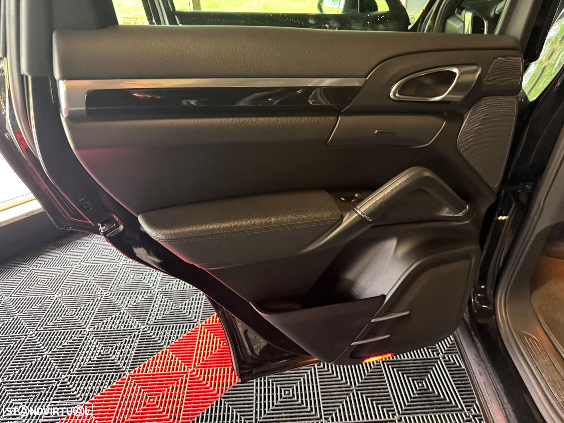 Porsche Cayenne S Hybrid - 35