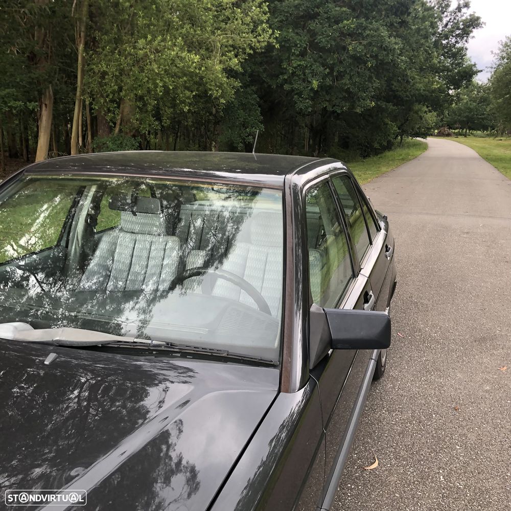 Mercedes-Benz W201 (1982-1993) 190 E 2.0 - 9